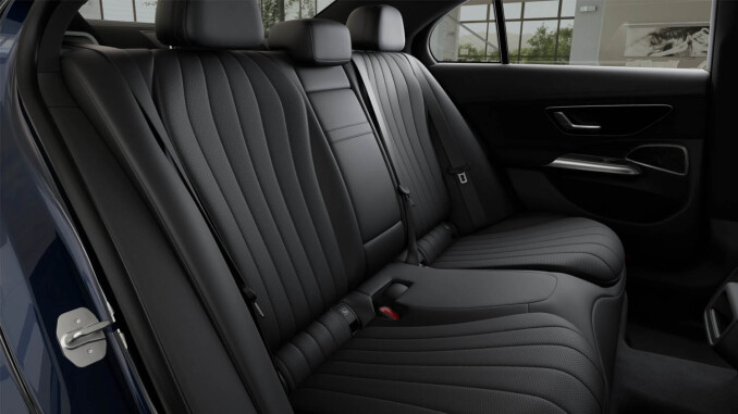 Mercedes-Benz E-Class E200 Exclusive Premium Plus 4dr 9G-Tronic Petrol Saloon - Image 5